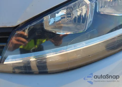 2018 Volkswagen Golf Sportwagen S z USA, uszkodzony, nr VIN 3VW117AU0JM753227